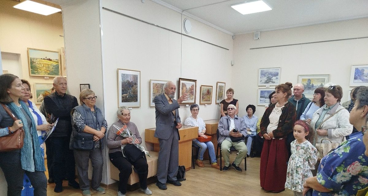Акварели Виктора Даниленко и крымские пейзажи местных художников показали в музее Симферополя