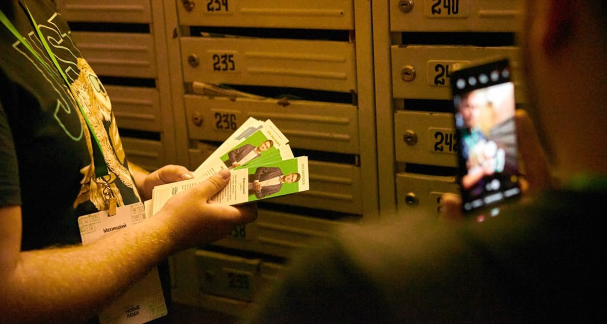 Жителя Евпатории заподозрили в краже офисного сейфа и его выбросе в озеро