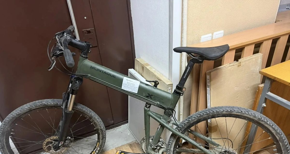 Приехавший в Ялту на заработки мужчина перекусил болгаркой трос и украл велосипед